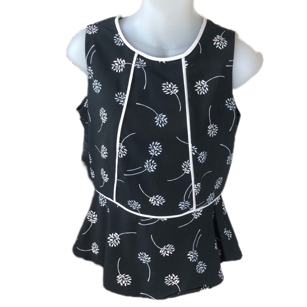 Banana Republic Black & White Floral No Sleeve Blouse
